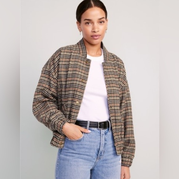Old Navy Jackets & Blazers - Old Navy Bomber Jacket Size L